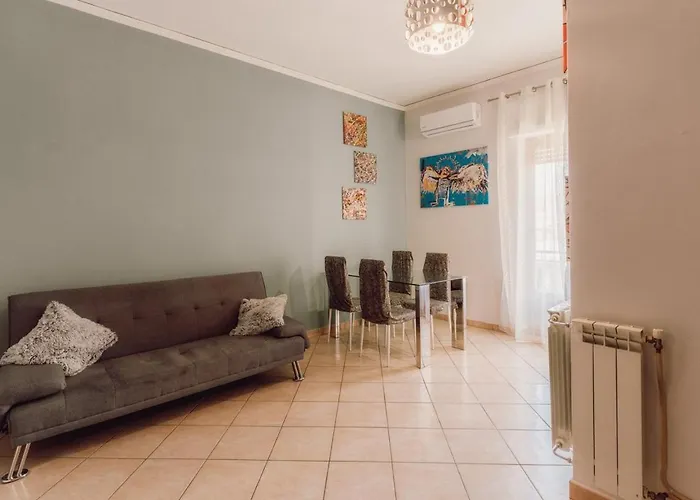 Beautiful Modern Three-room 公寓