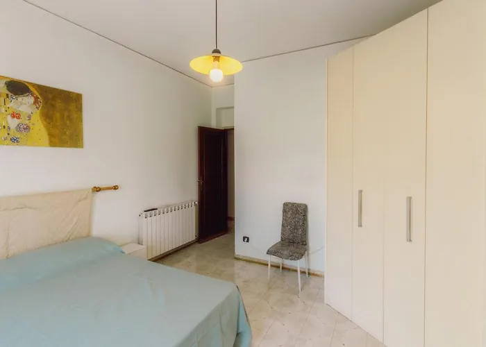 Beautiful Modern Three-room