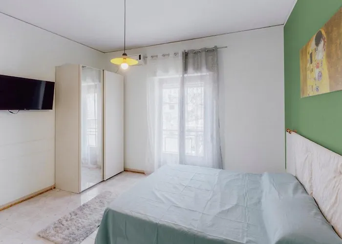 公寓 Beautiful Modern Three-room