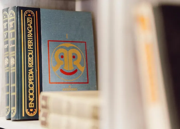 公寓 Beautiful Modern Three-room