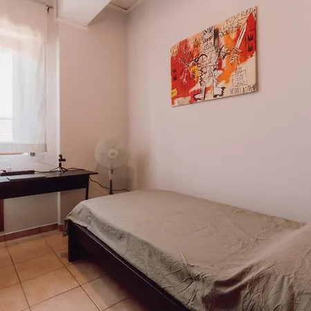 Beautiful Modern Three-room * לוקרי