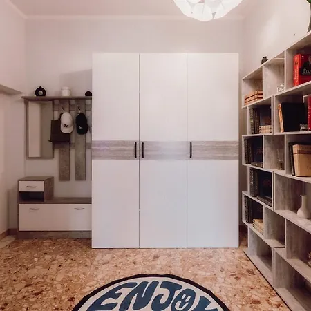 Beautiful Modern Three-room * לוקרי